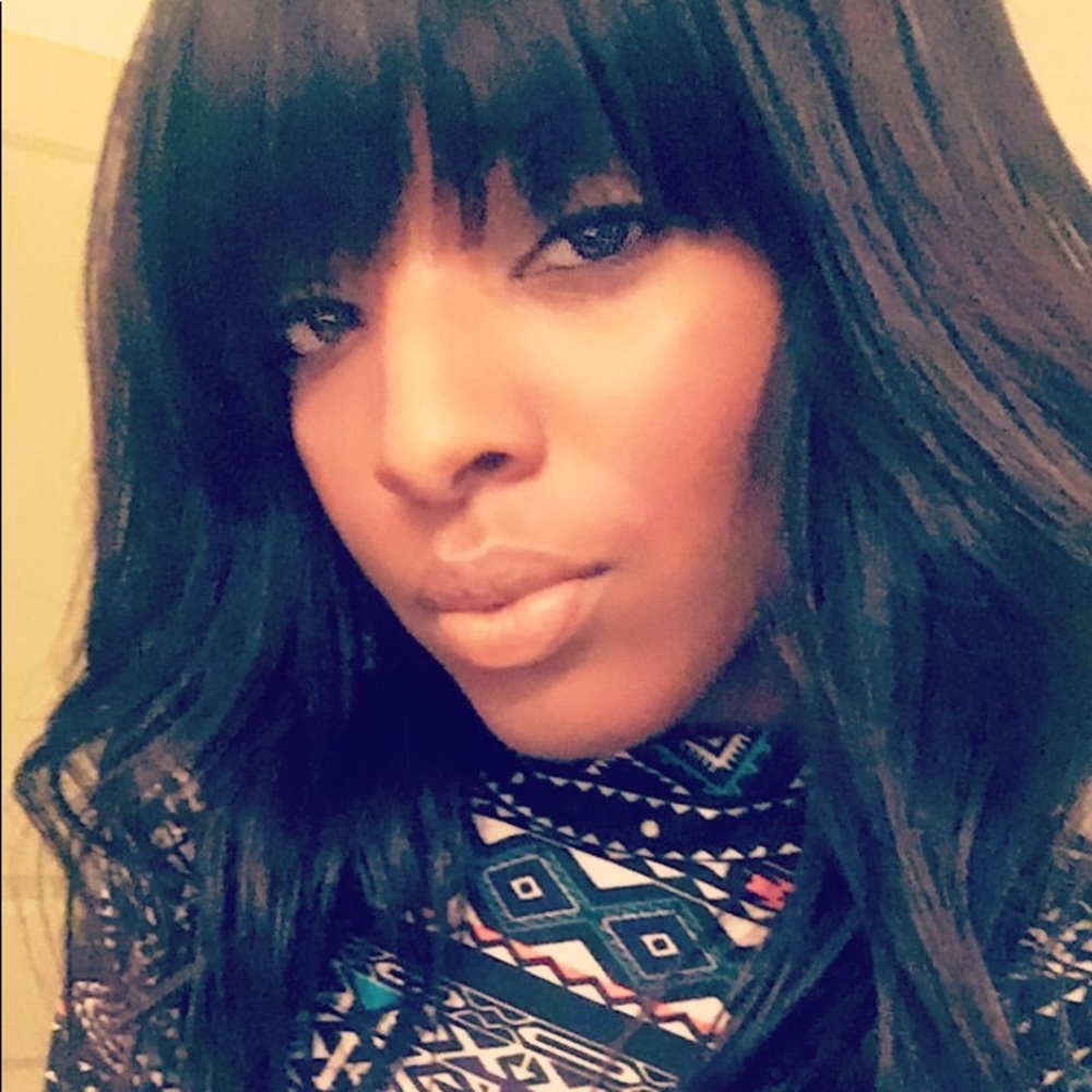 Meet your Posher, Suzette